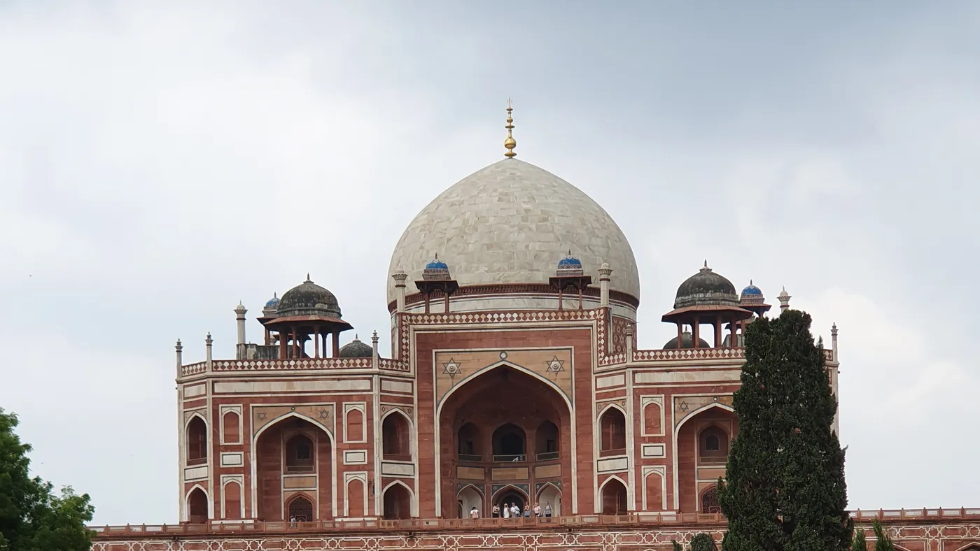 La tumba de Humayún y su avenida de arenisca, Delhi