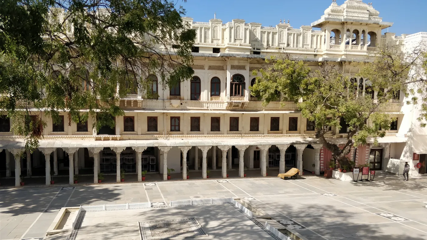 Patio interior del palacio de Udaipur