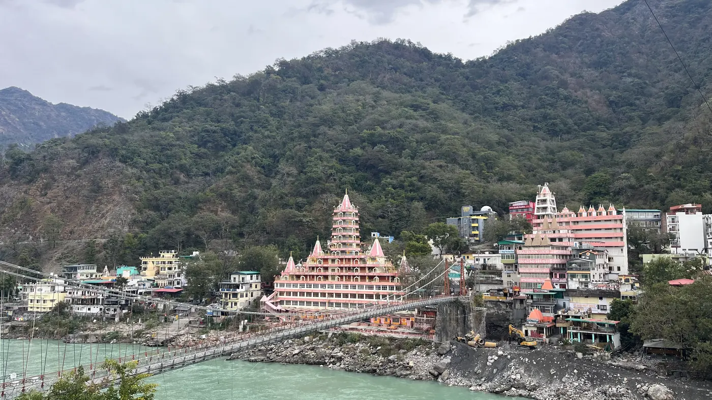 El Ganges y Tera Manzil, Rishikesh